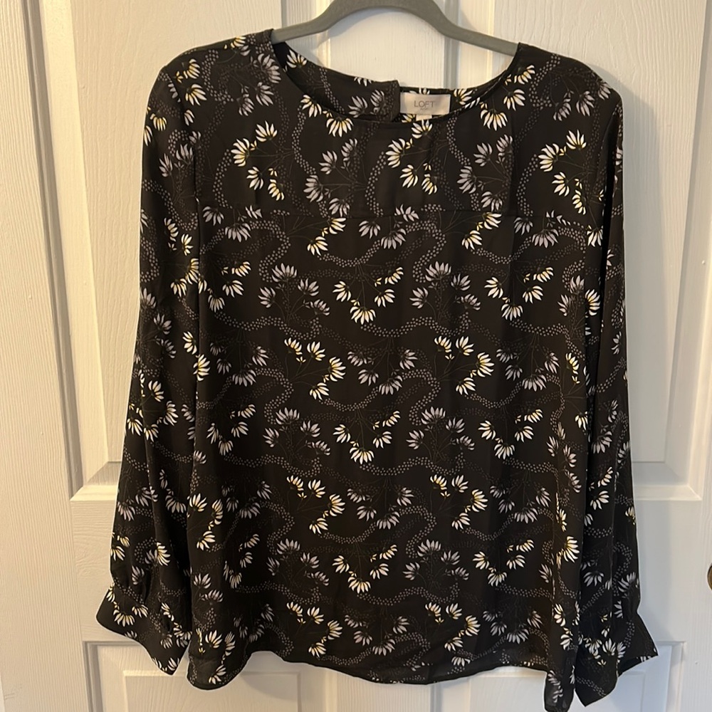 NWT LOFT cut out back long sleeve blouse